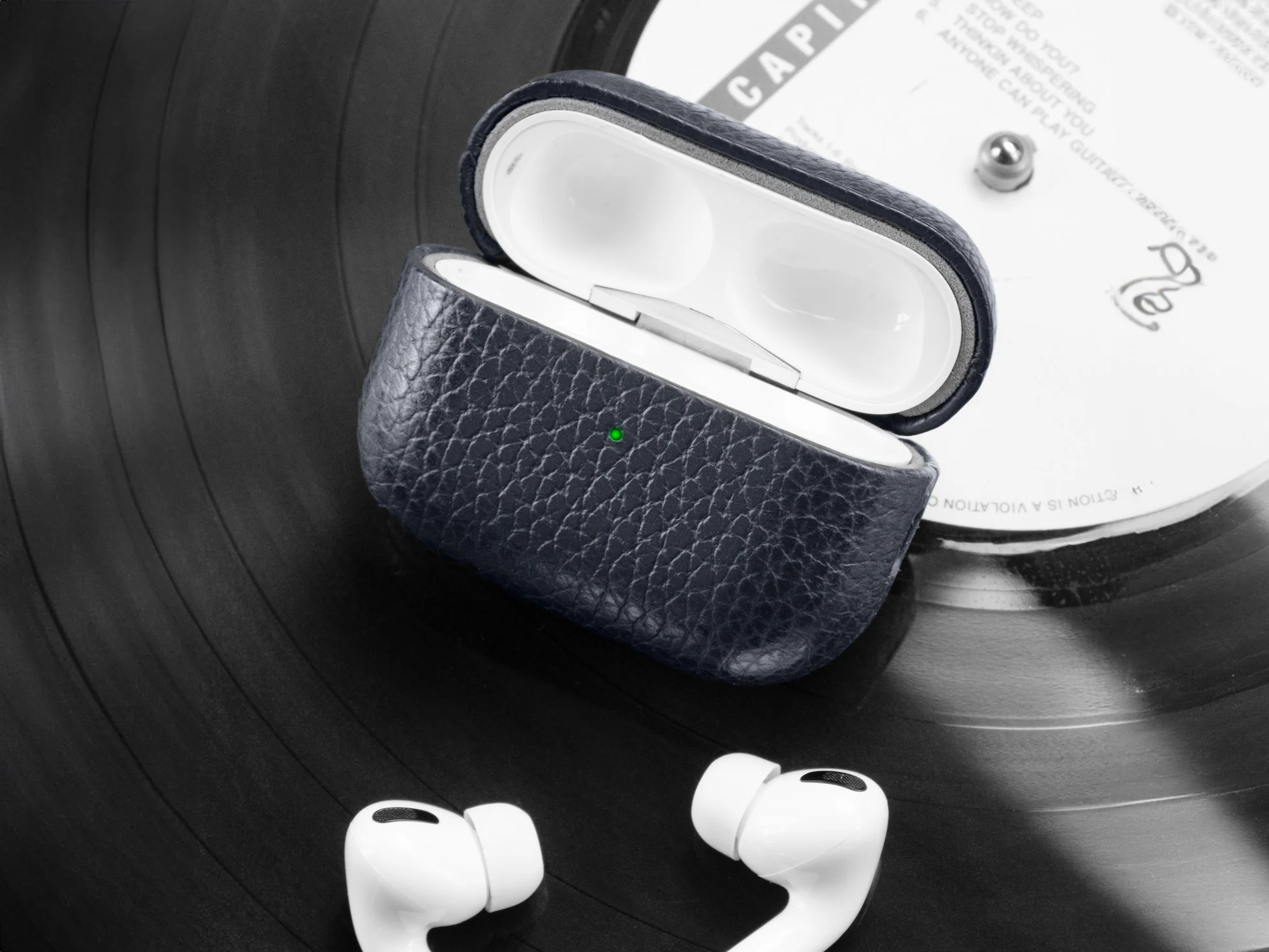 112 AirPods Pro Case | Pebbled - Image 10