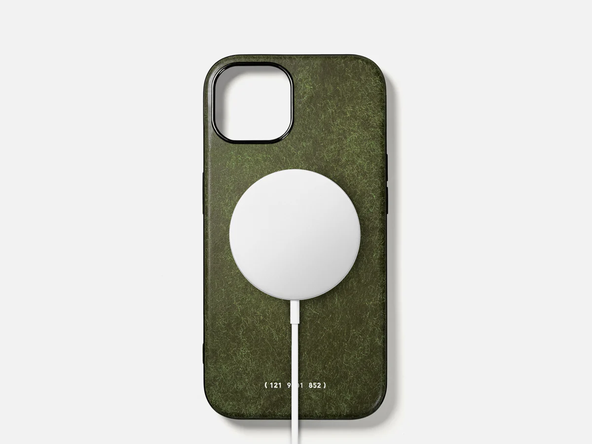 121 MagSafe Snowflake Leather Case | iPhone 14 - Image 15