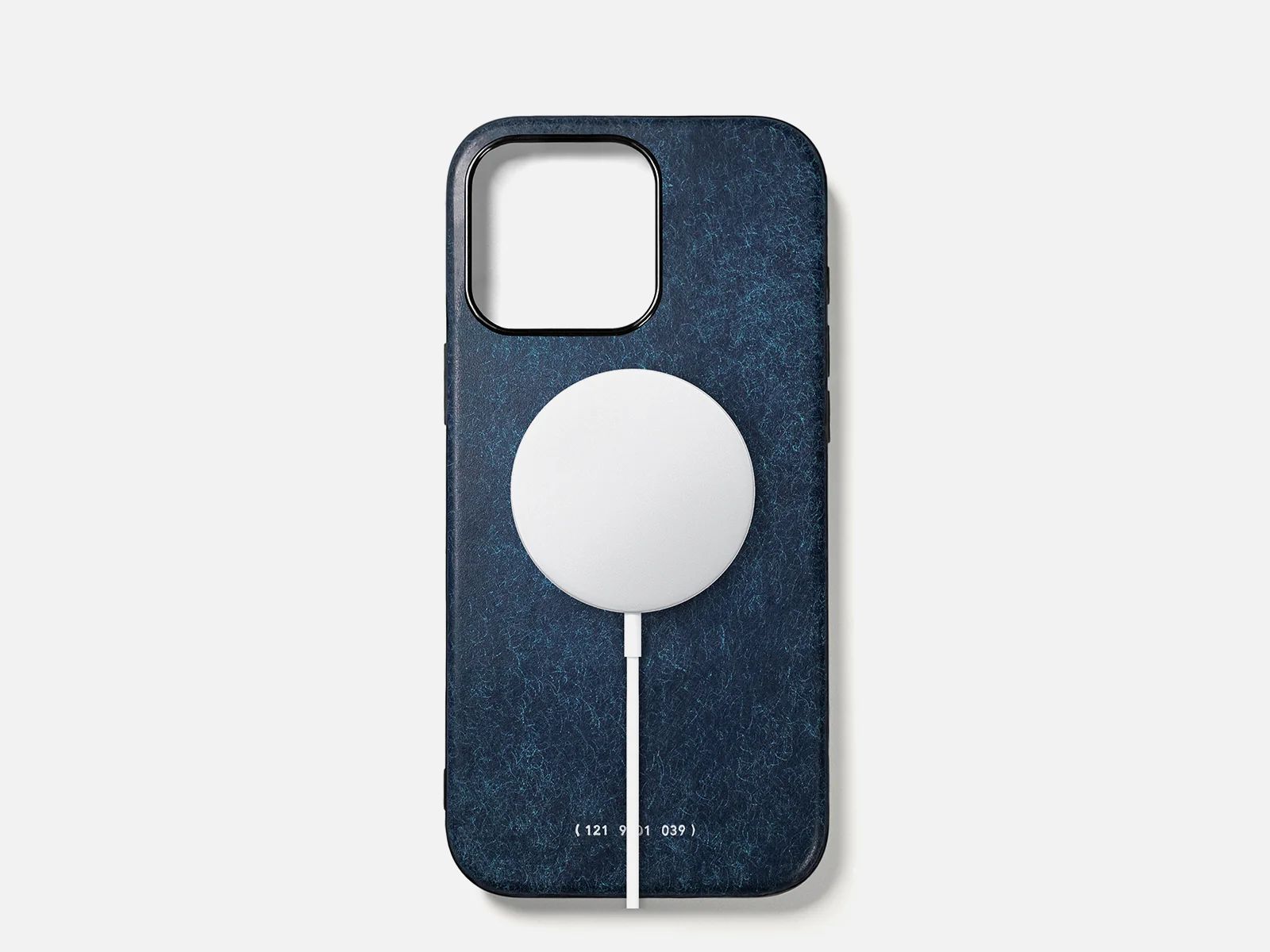 121 MagSafe Snowflake Leather Case | iPhone 16 Pro - Image 10