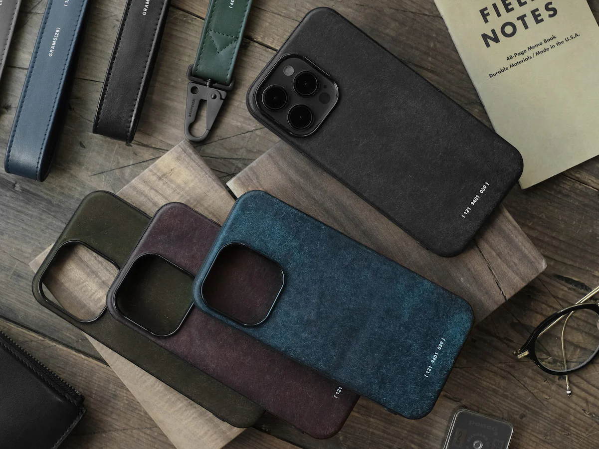 121 MagSafe Snowflake Leather Case | iPhone 15 Pro - Image 7