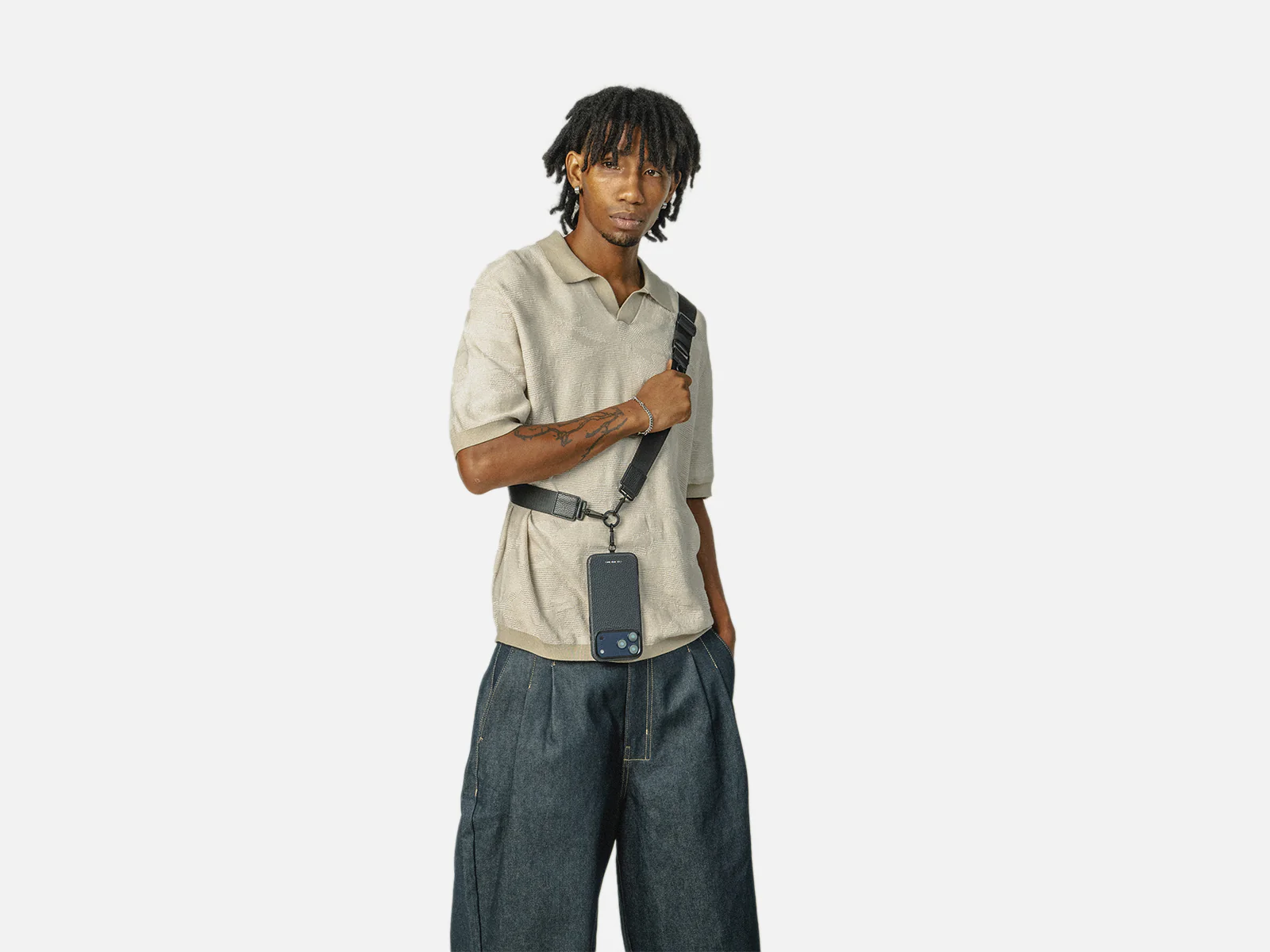 121 MagSafe Pebbled Leather Case | iPhone 17 Pro - Image 14