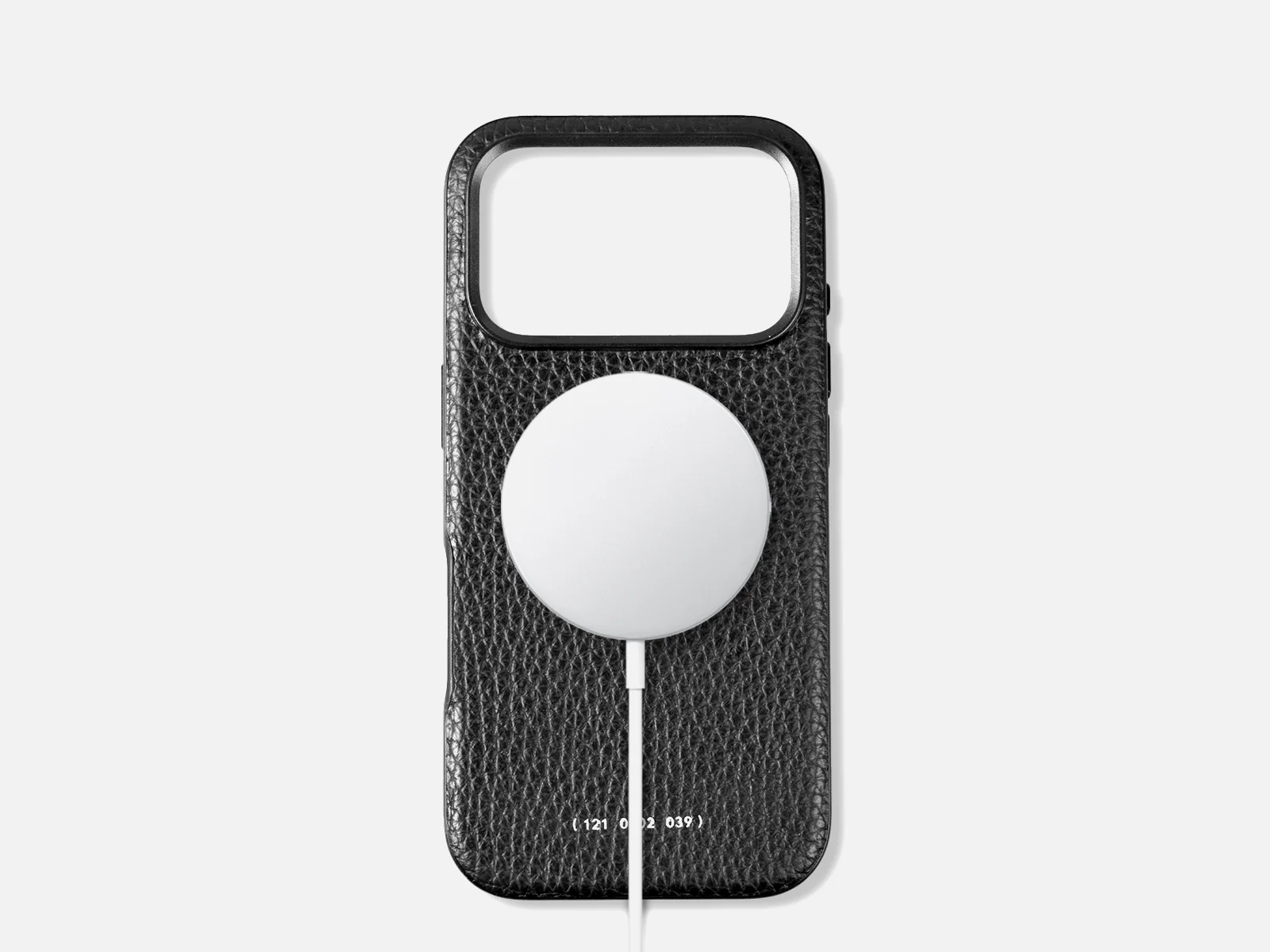 121 MagSafe Pebbled Leather Case | iPhone 17 Pro - Image 2