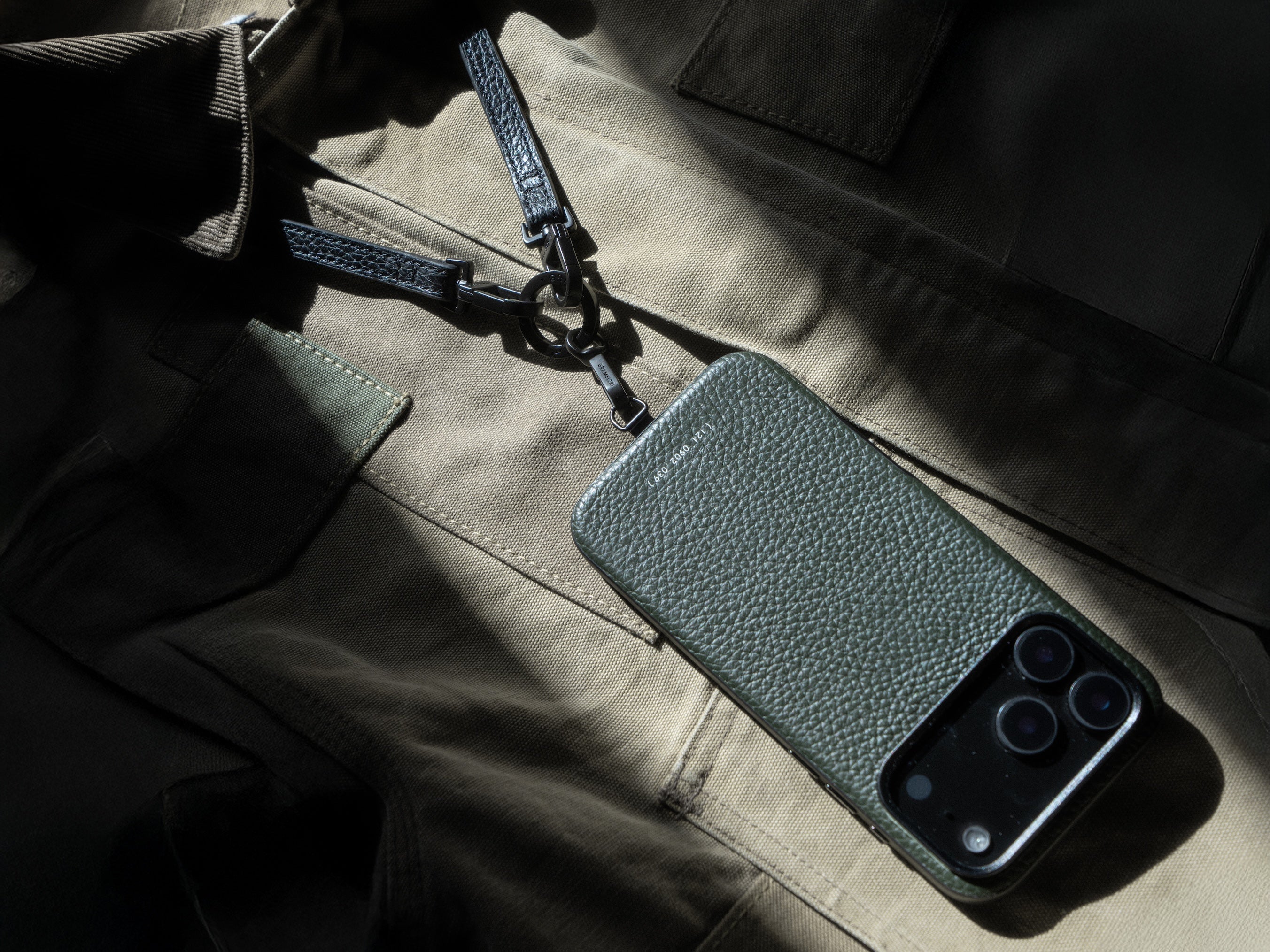 121 MagSafe Pebbled Leather Case | iPhone 17 Pro - Image 20