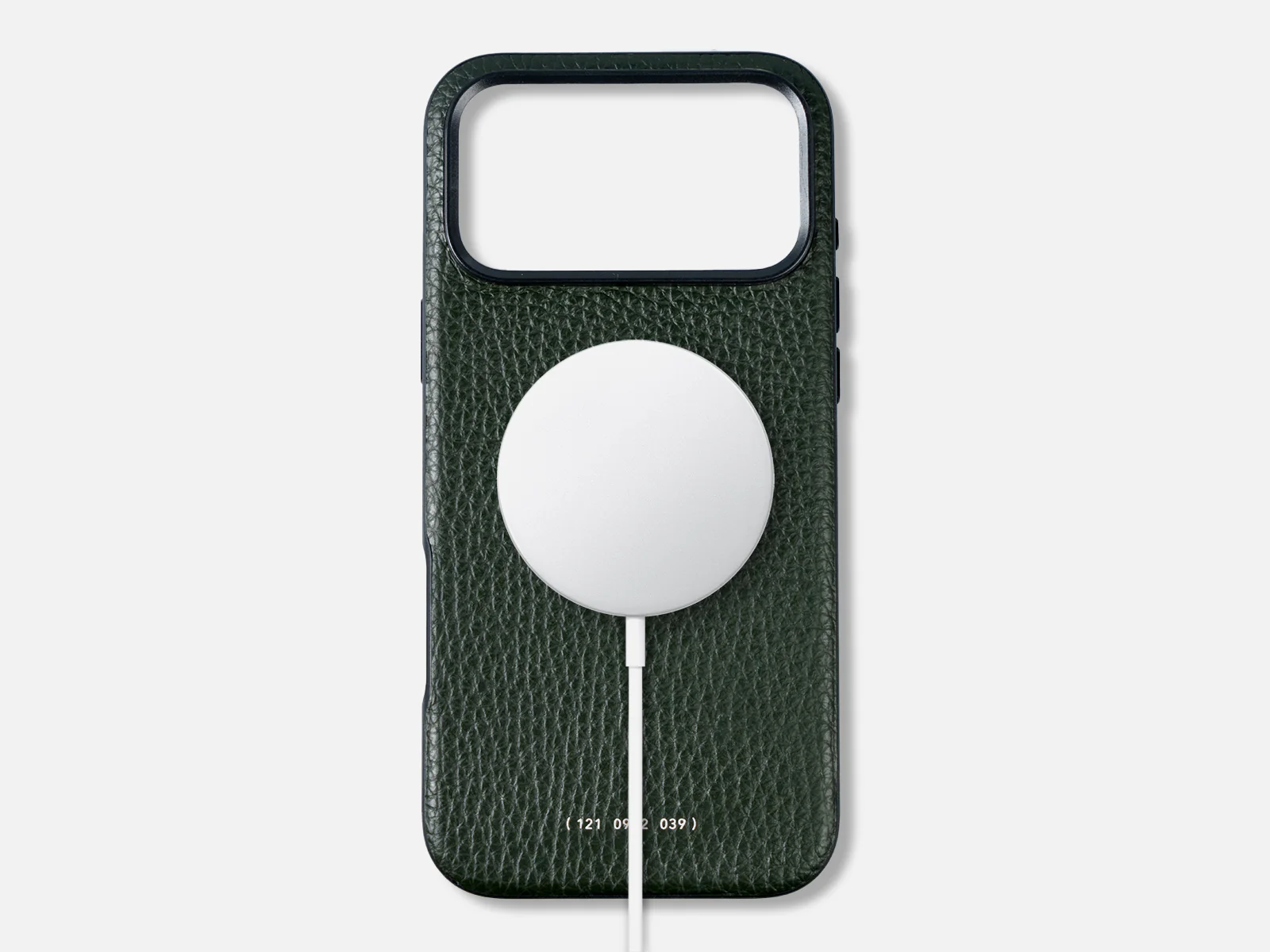 121 MagSafe Pebbled Leather Case | iPhone 17 Pro Max - Image 10