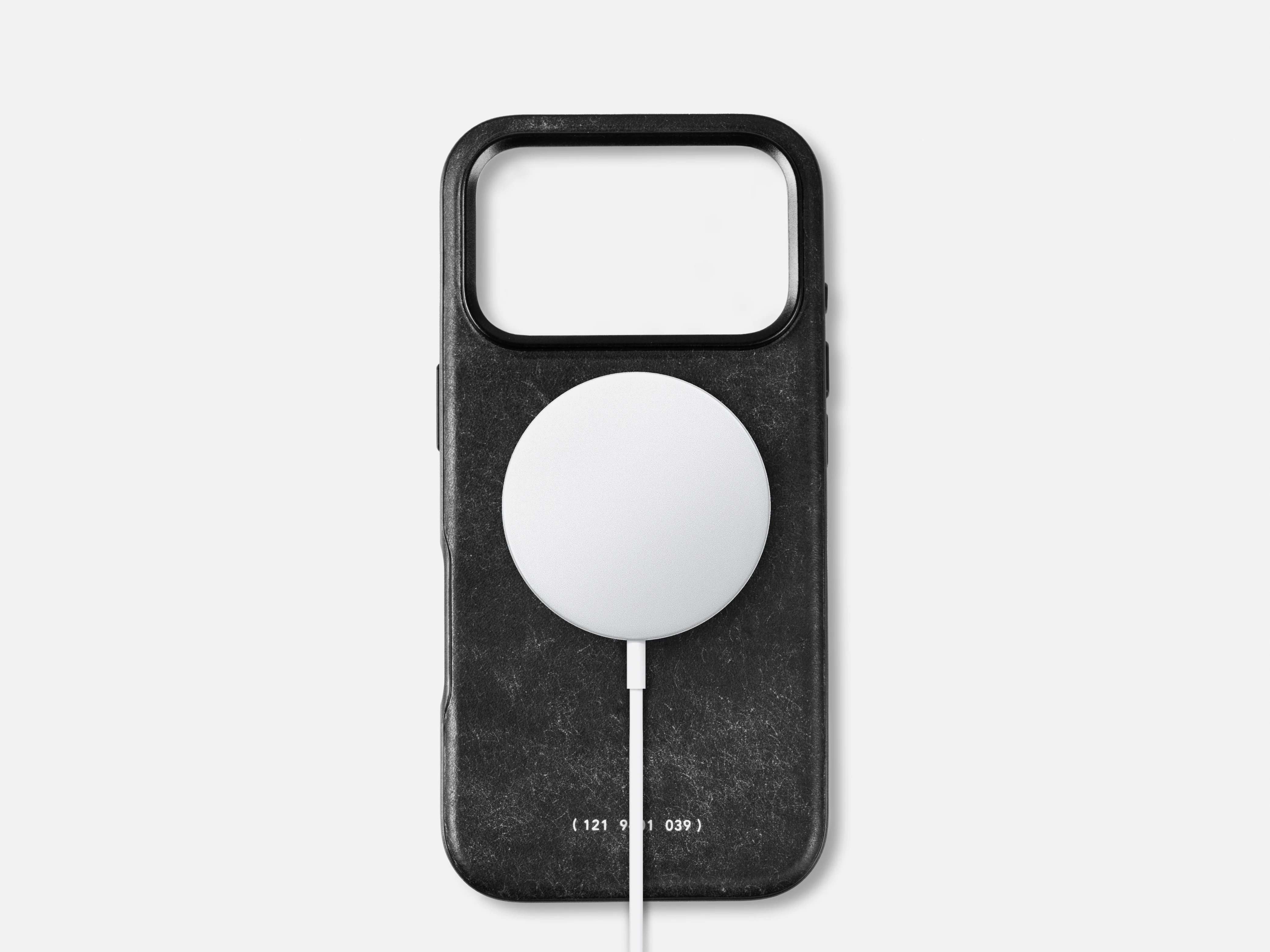 121 MagSafe Snowflake Leather Case | iPhone 17 Pro - Image 4