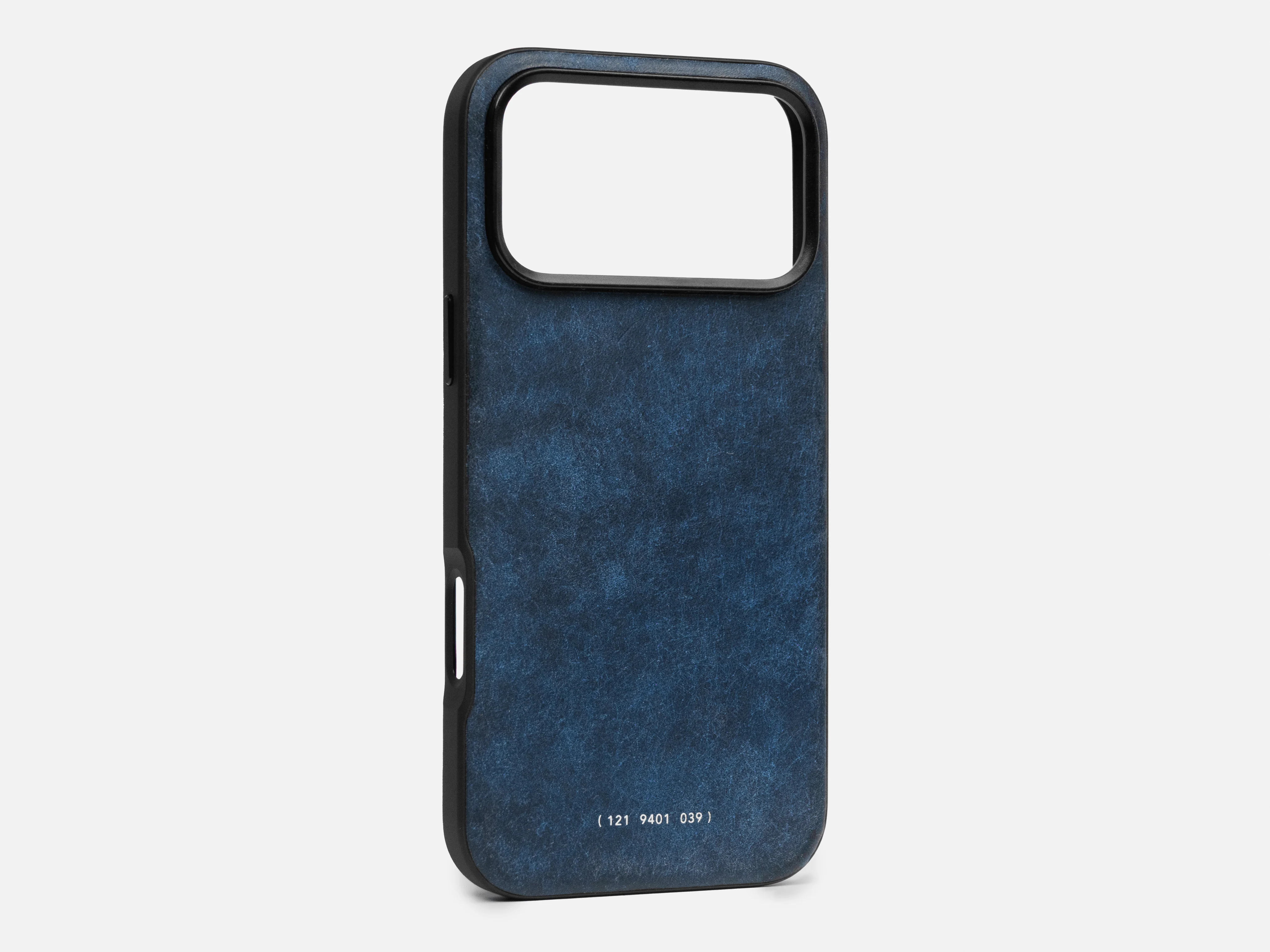 121 MagSafe Snowflake Leather Case | iPhone 17 Pro Max - Image 8