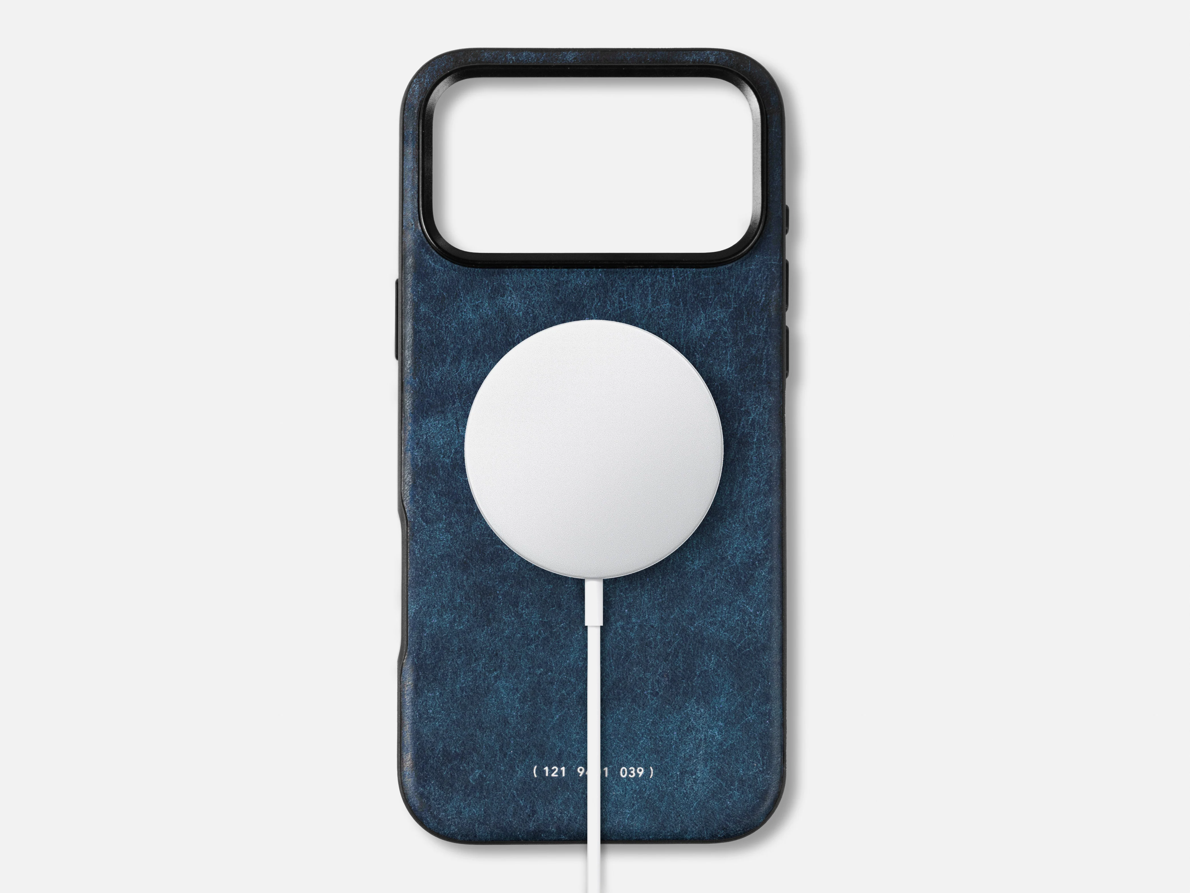 121 MagSafe Snowflake Leather Case | iPhone 17 Pro Max - Image 9