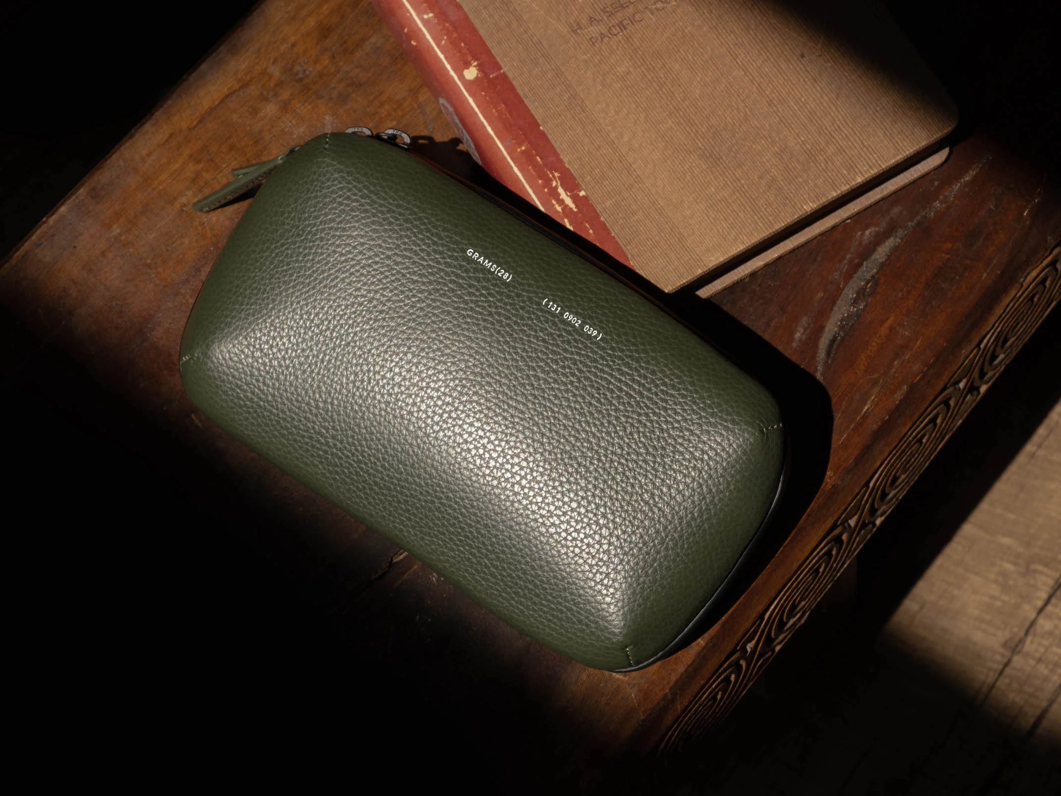 131 Essential Pouch - Image 12