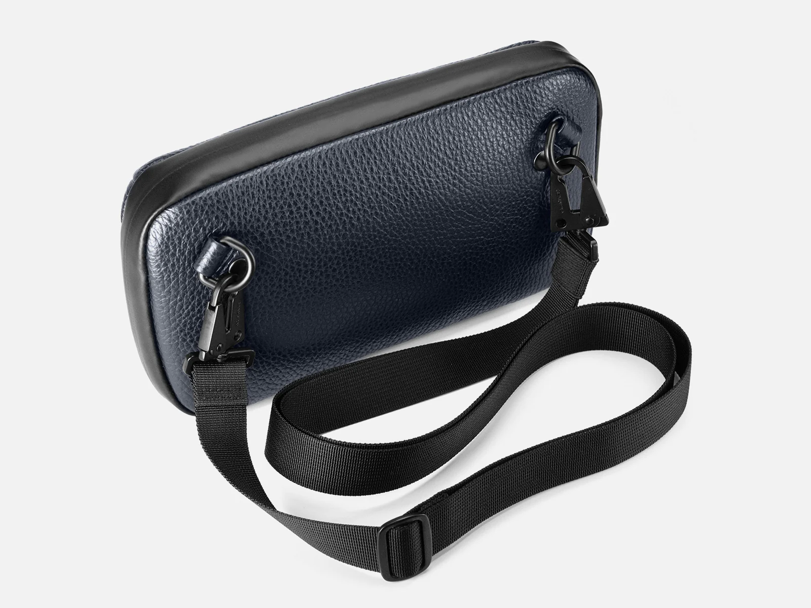 131 Essential Pouch - Image 15