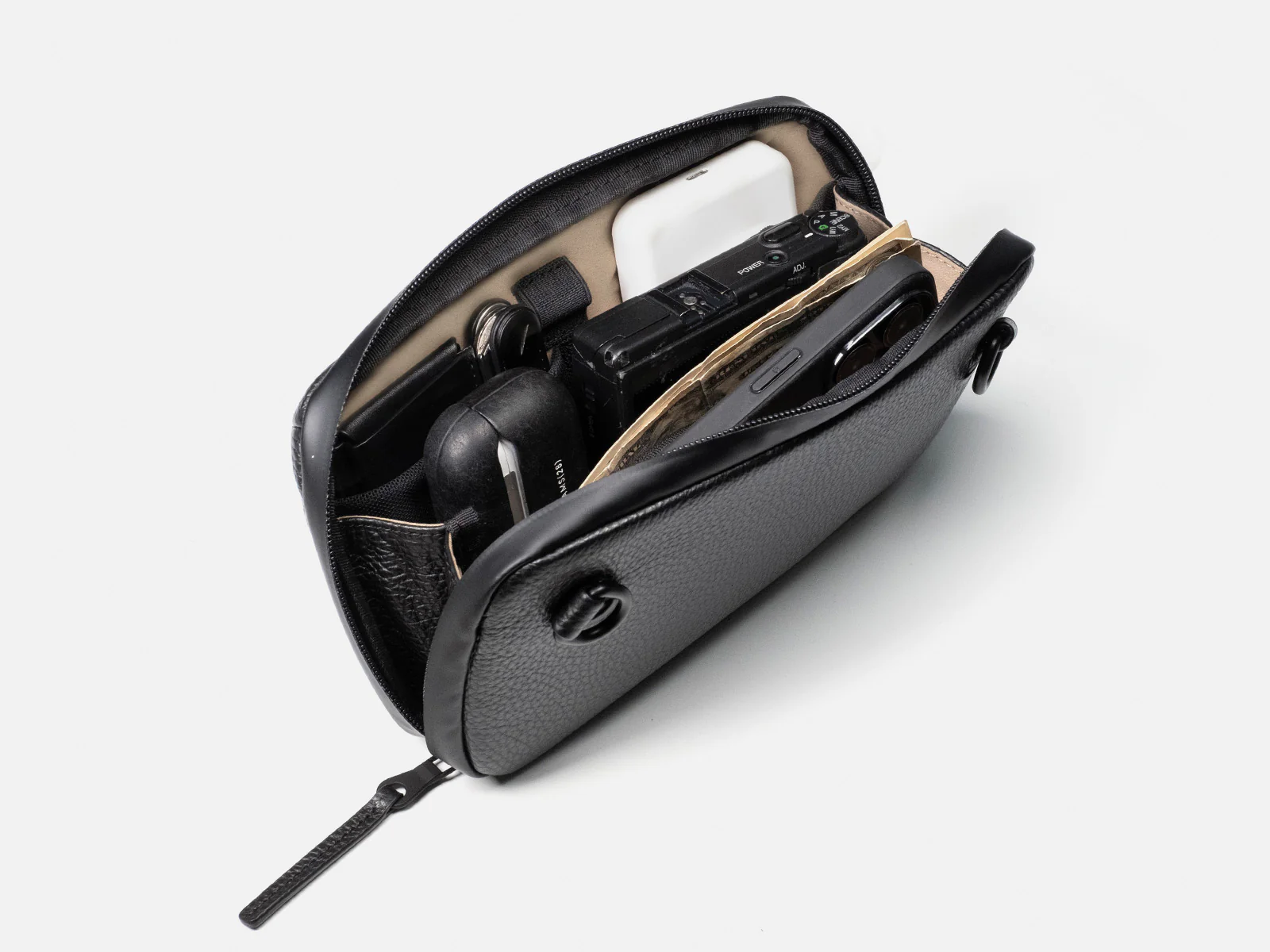 131 Essential Pouch - Image 4