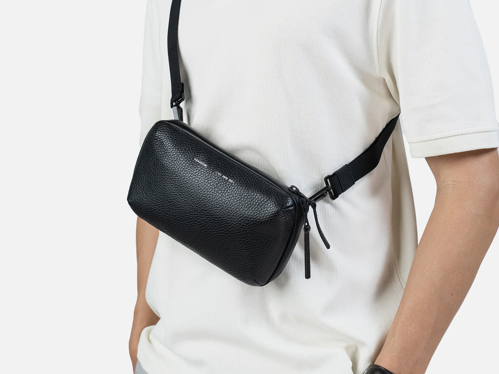 131 Essential Pouch - Image 6