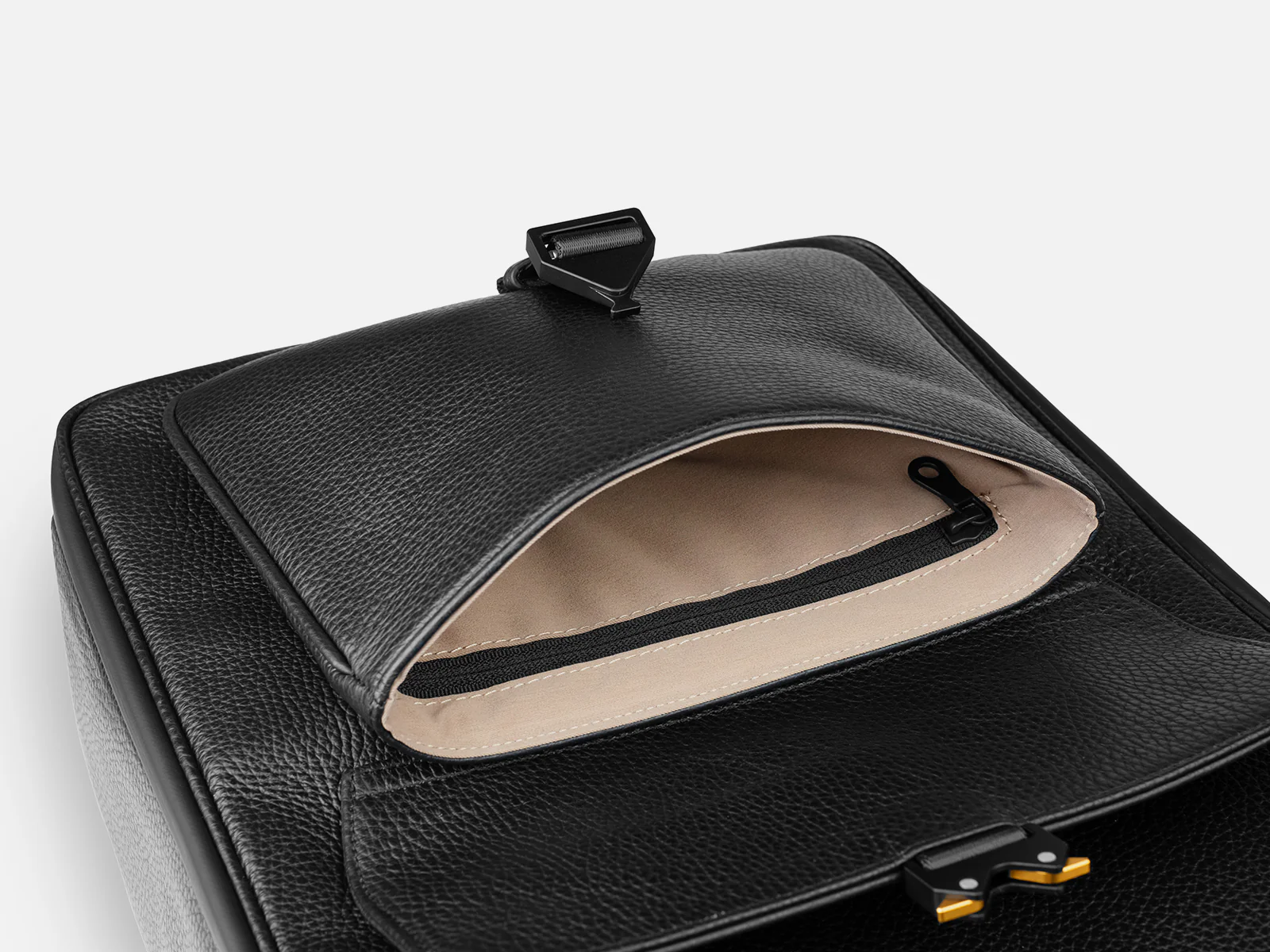 152 Transit Backpack - Image 16