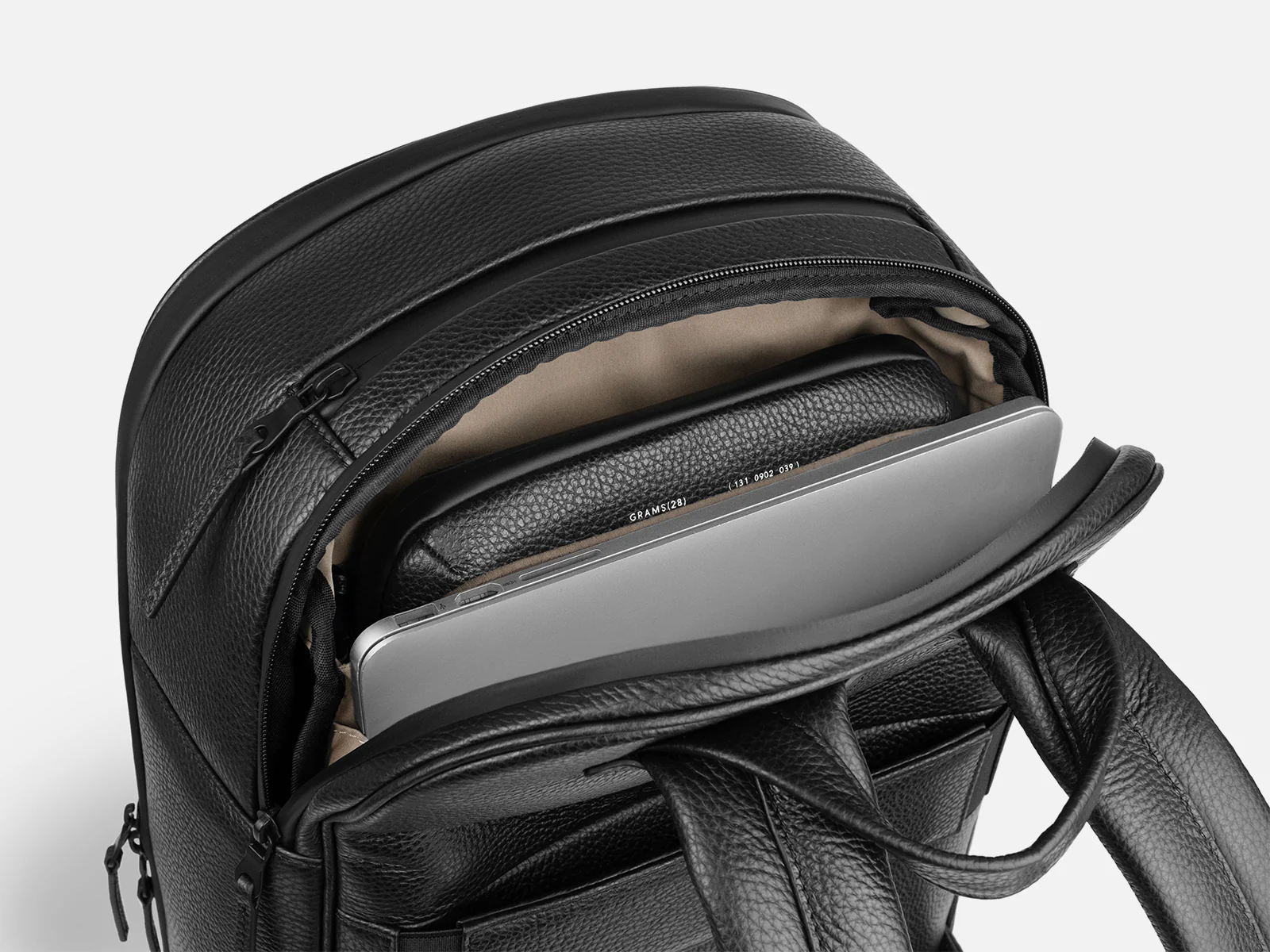 152 Transit Backpack - Image 9