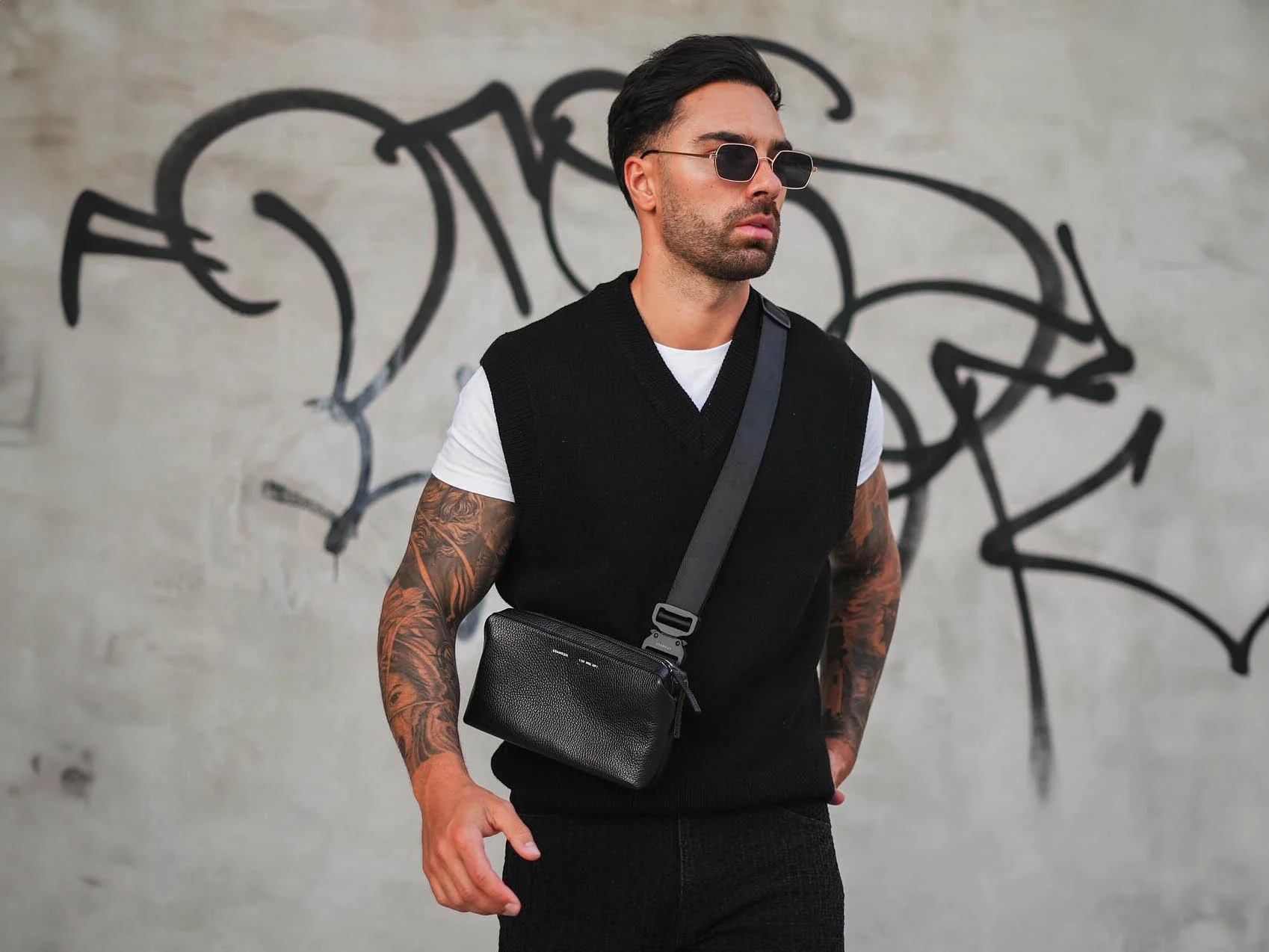 157 Essential Sling - Image 5