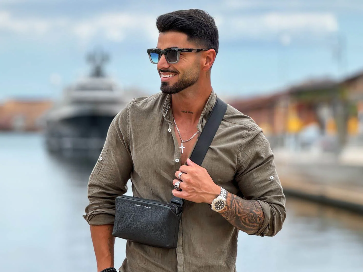 157 Essential Sling - Image 7