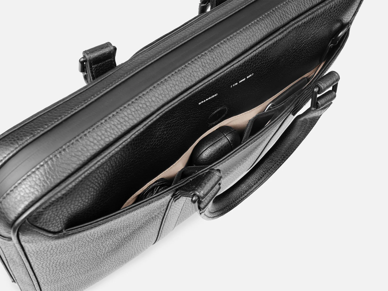 176 Essential Briefcase - Image 10