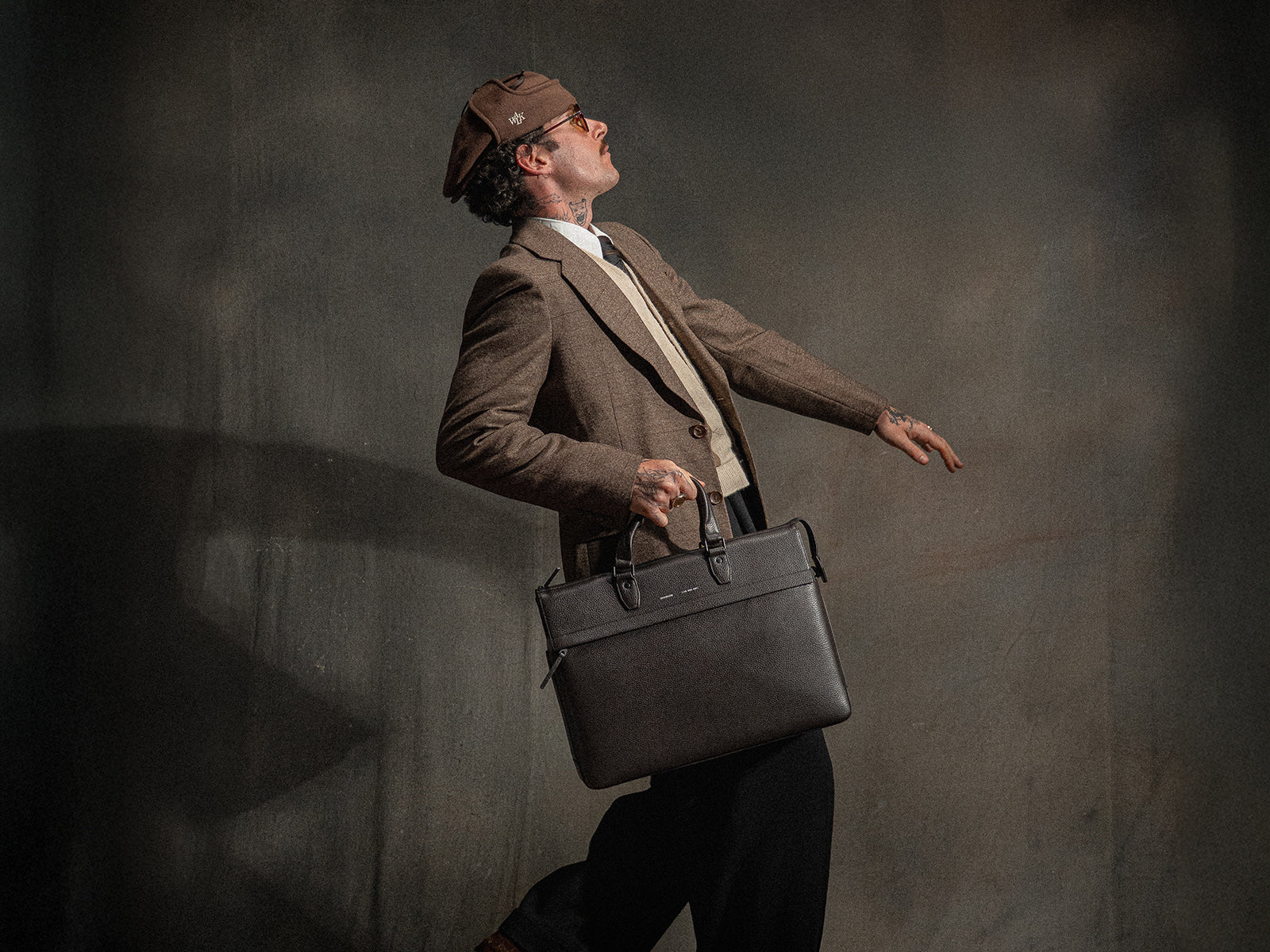 178 Journeyman Briefcase - Image 7