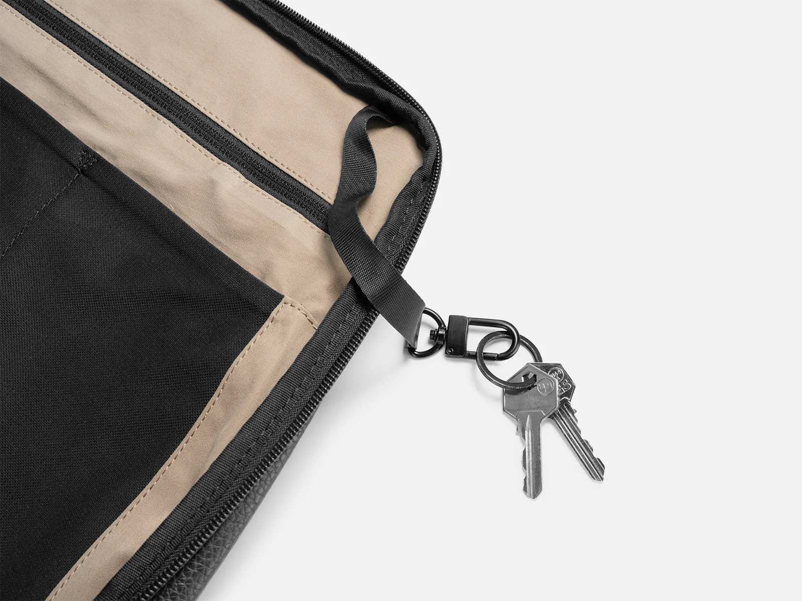 181 Voyager Duffle - Image 14