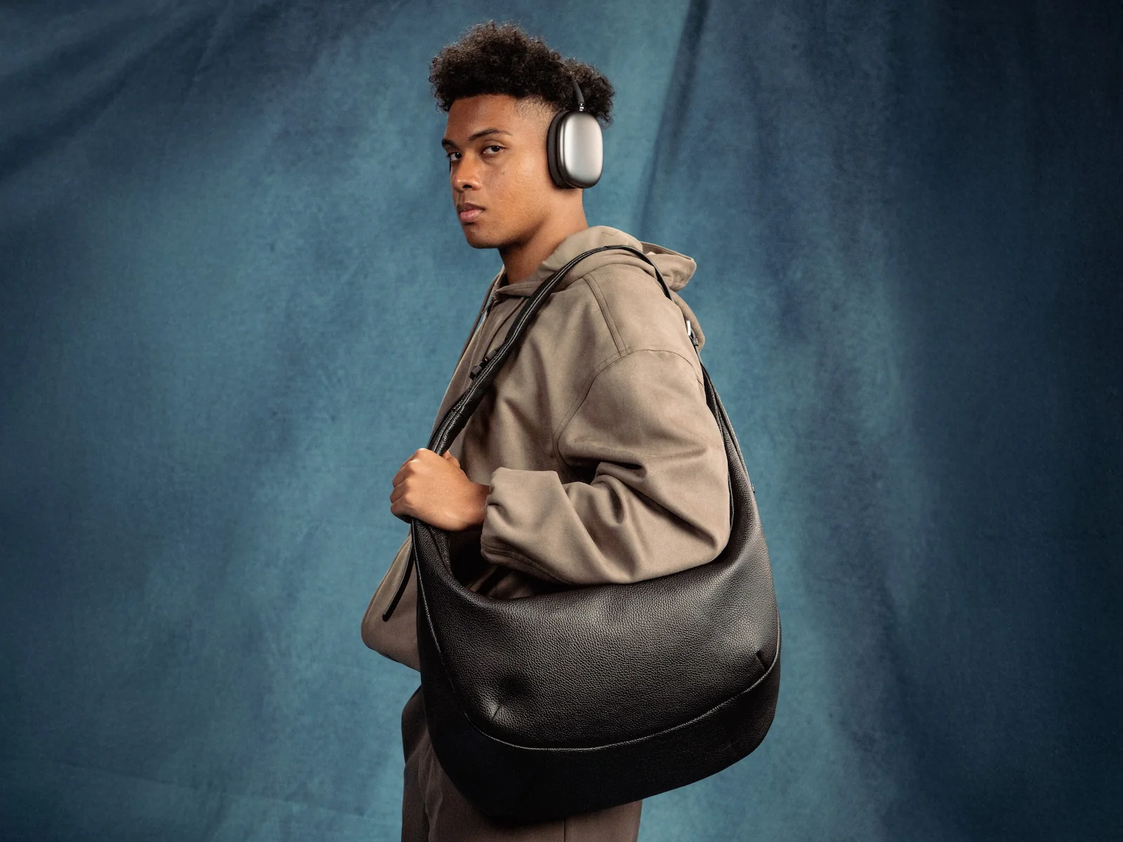 191 Rio Crossbody Bag - Image 8