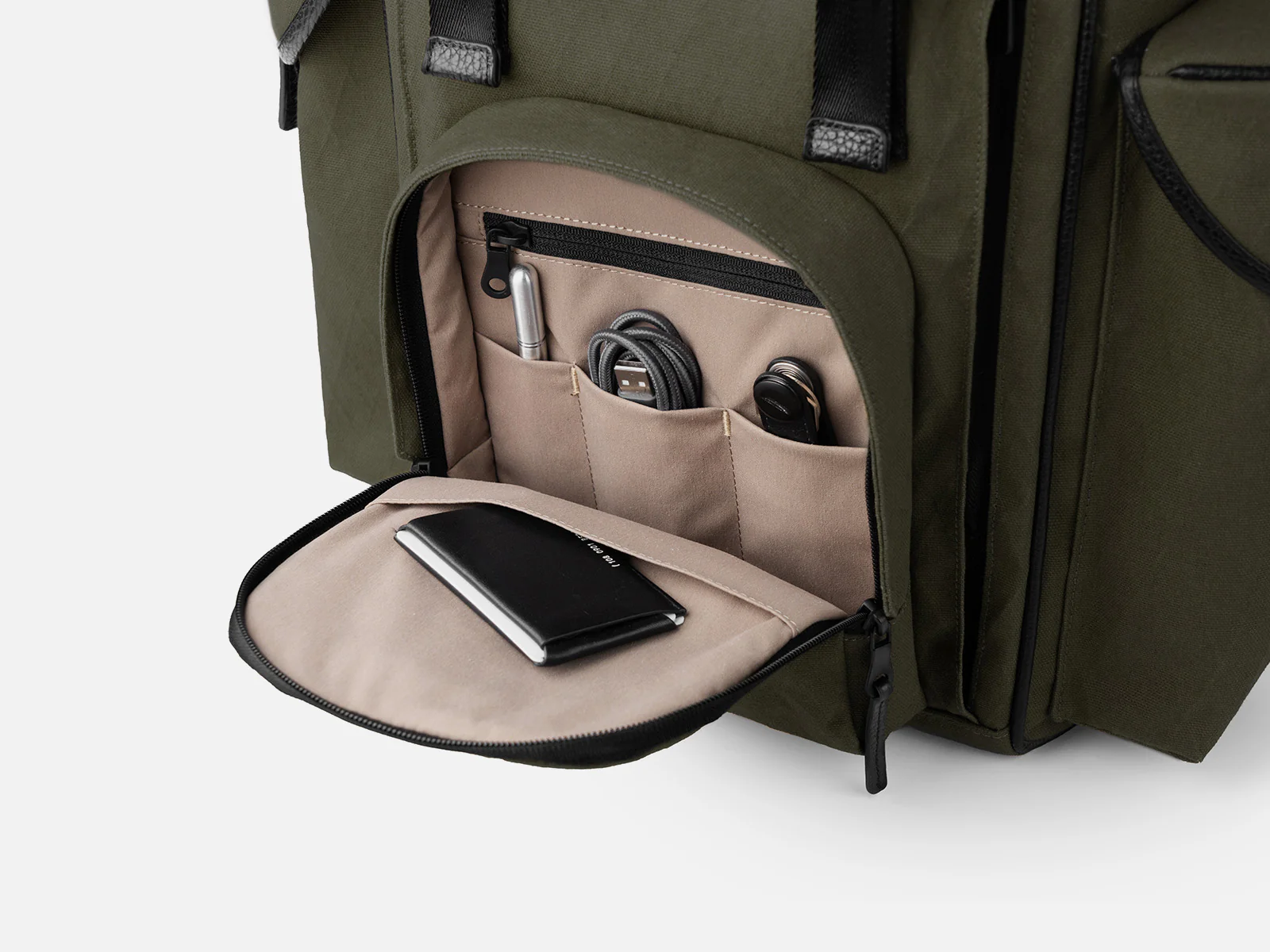 301 Adventure Backpack - Image 16