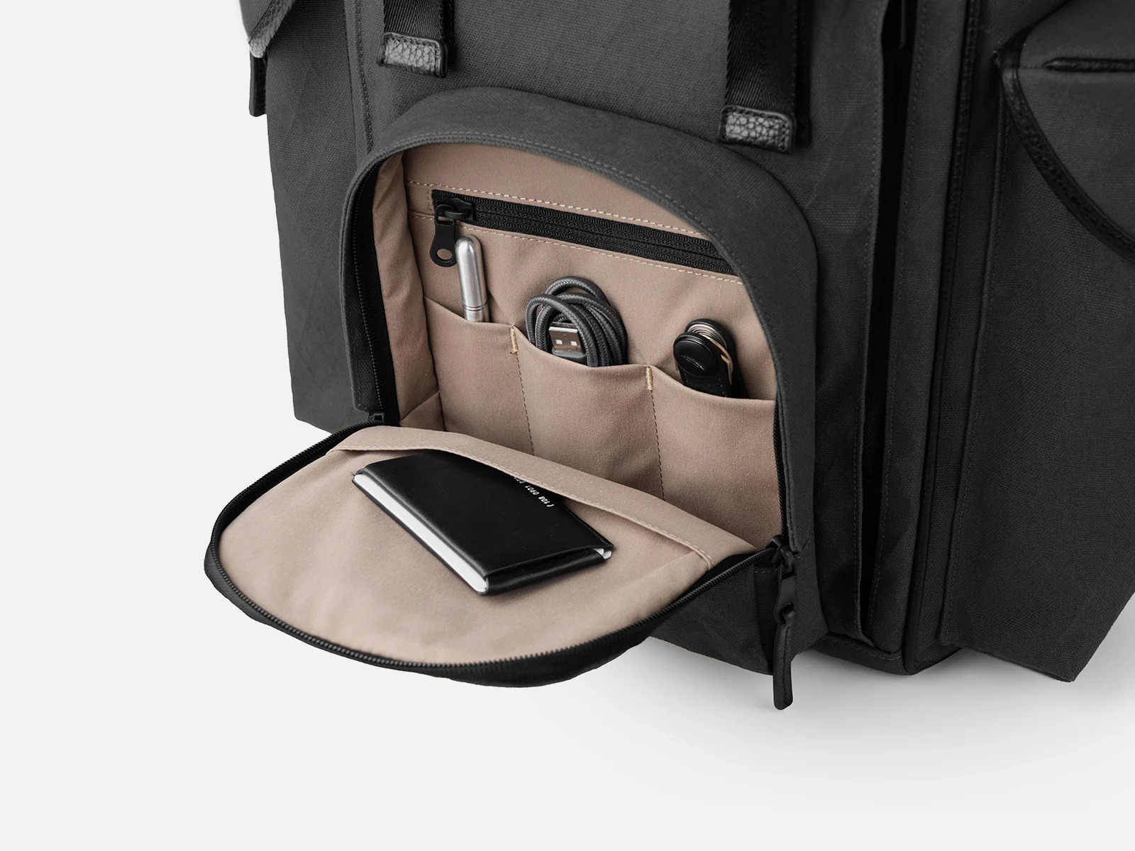 301 Adventure Backpack - Image 28