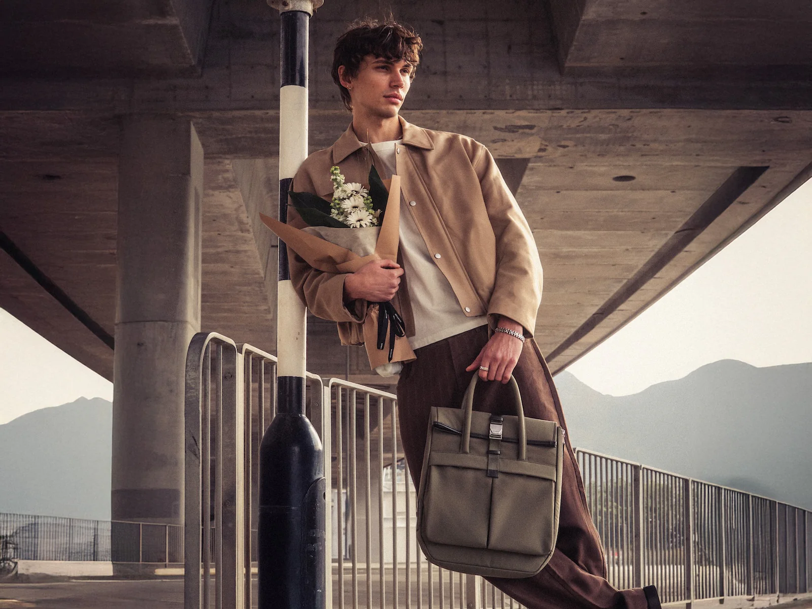 704 Folio Bag - Image 21