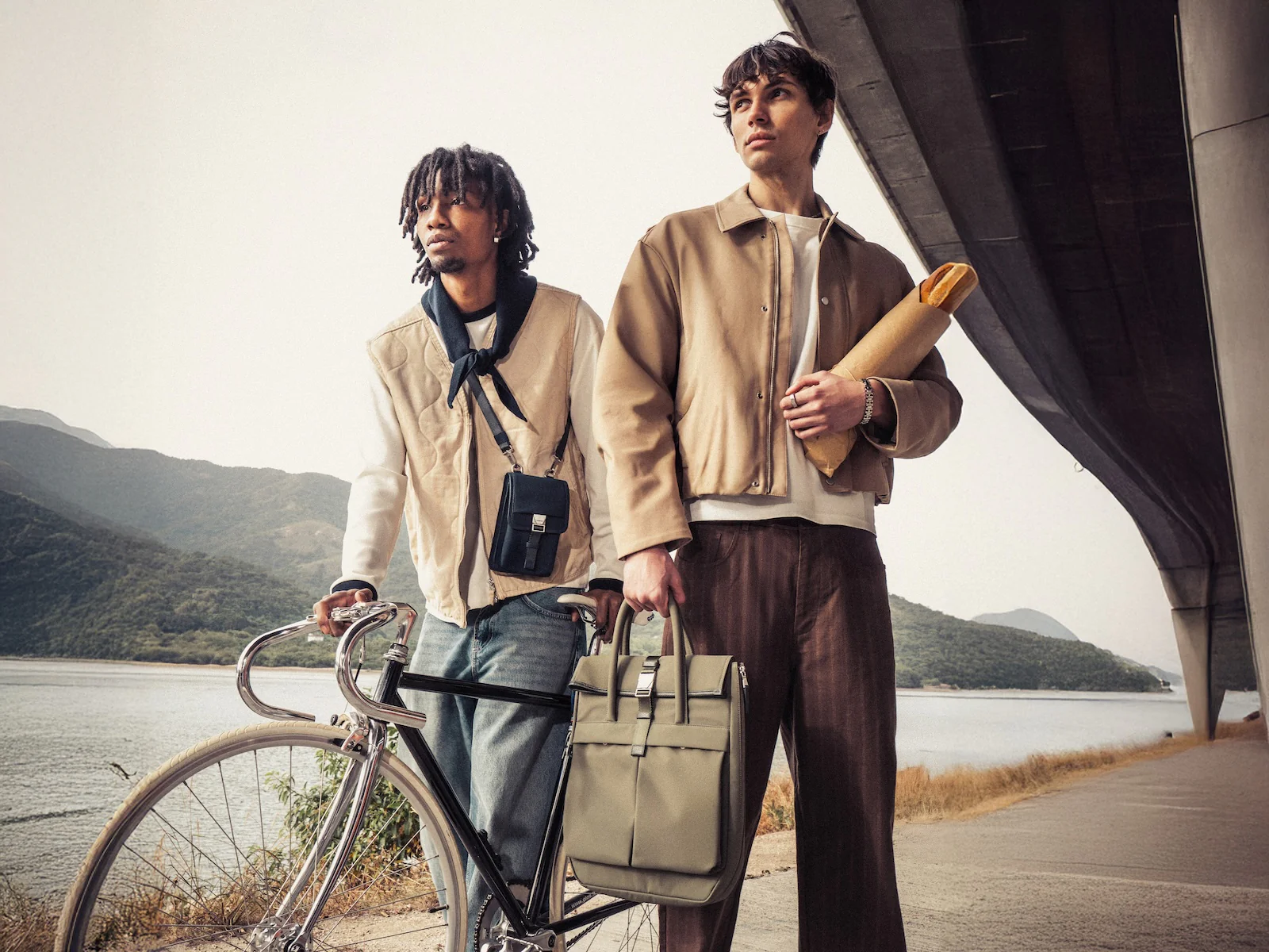 704 Folio Bag - Image 22