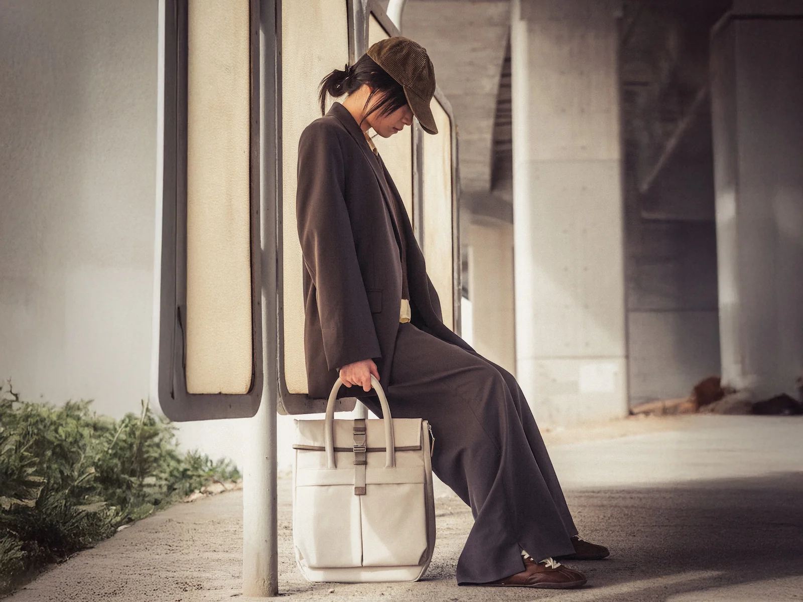 704 Folio Bag - Image 37